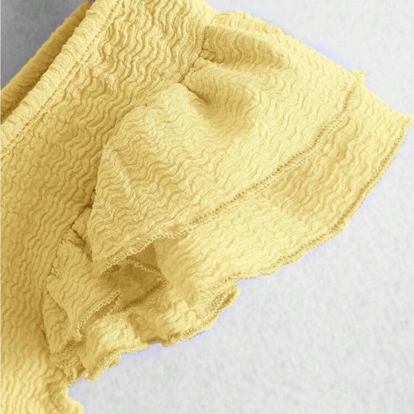 Yellow Ruffle Sleeve Top - Picture 3 of 3